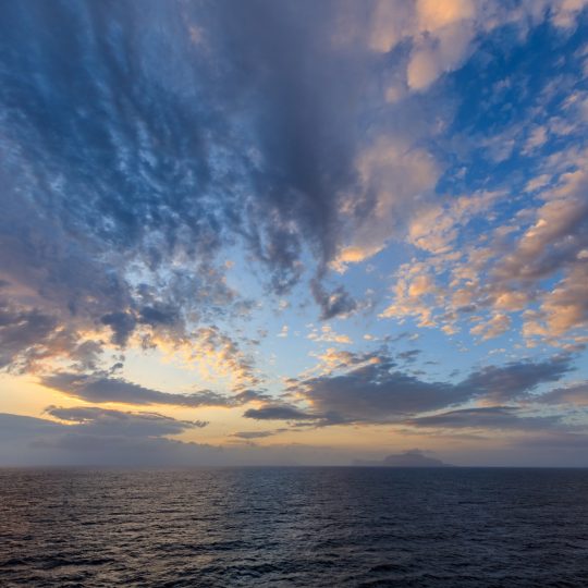 wczasy nad morzem sunrise at sea